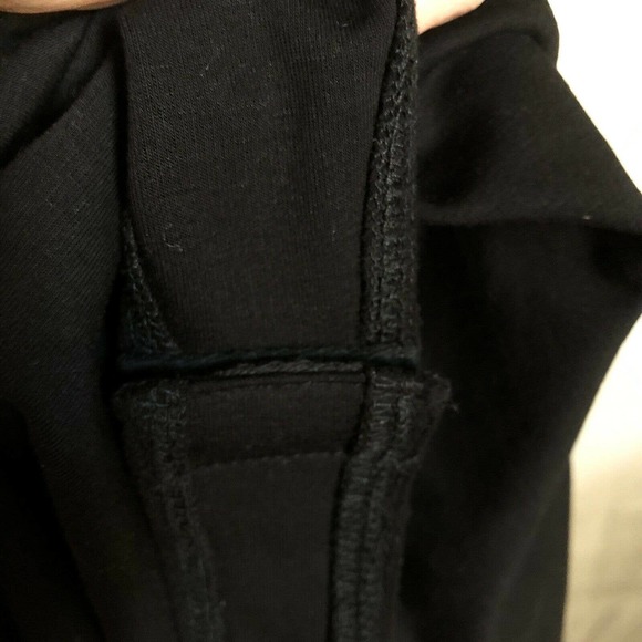 Le Lis NWT One Shoulder Long Slv Bodysuit Top Black Faux Fur Trim Sz S Thong - Picture 7 of 7